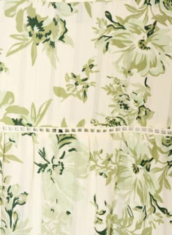 Kurzes Viskosekleid mit Spitzenbesatz und A-Linien-Schnitt