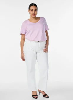 Kurzärmeliges Basic T-Shirt mit V-Ausschnitt