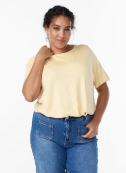 Kurzärmelige Strickbluse aus Viskose