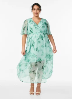 Langes Chiffonkleid mit geblümtem Print und kurzen Ärmeln