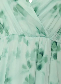 Langes Chiffonkleid mit geblümtem Print und kurzen Ärmeln