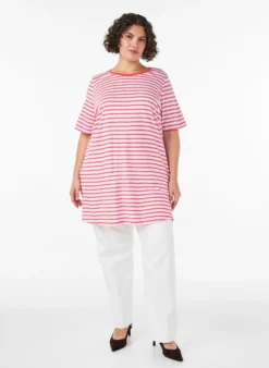 Langes oversized T-Shirt aus Bio-Baumwolle mit Streifen