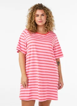 Langes oversized T-Shirt aus Bio-Baumwolle mit Streifen