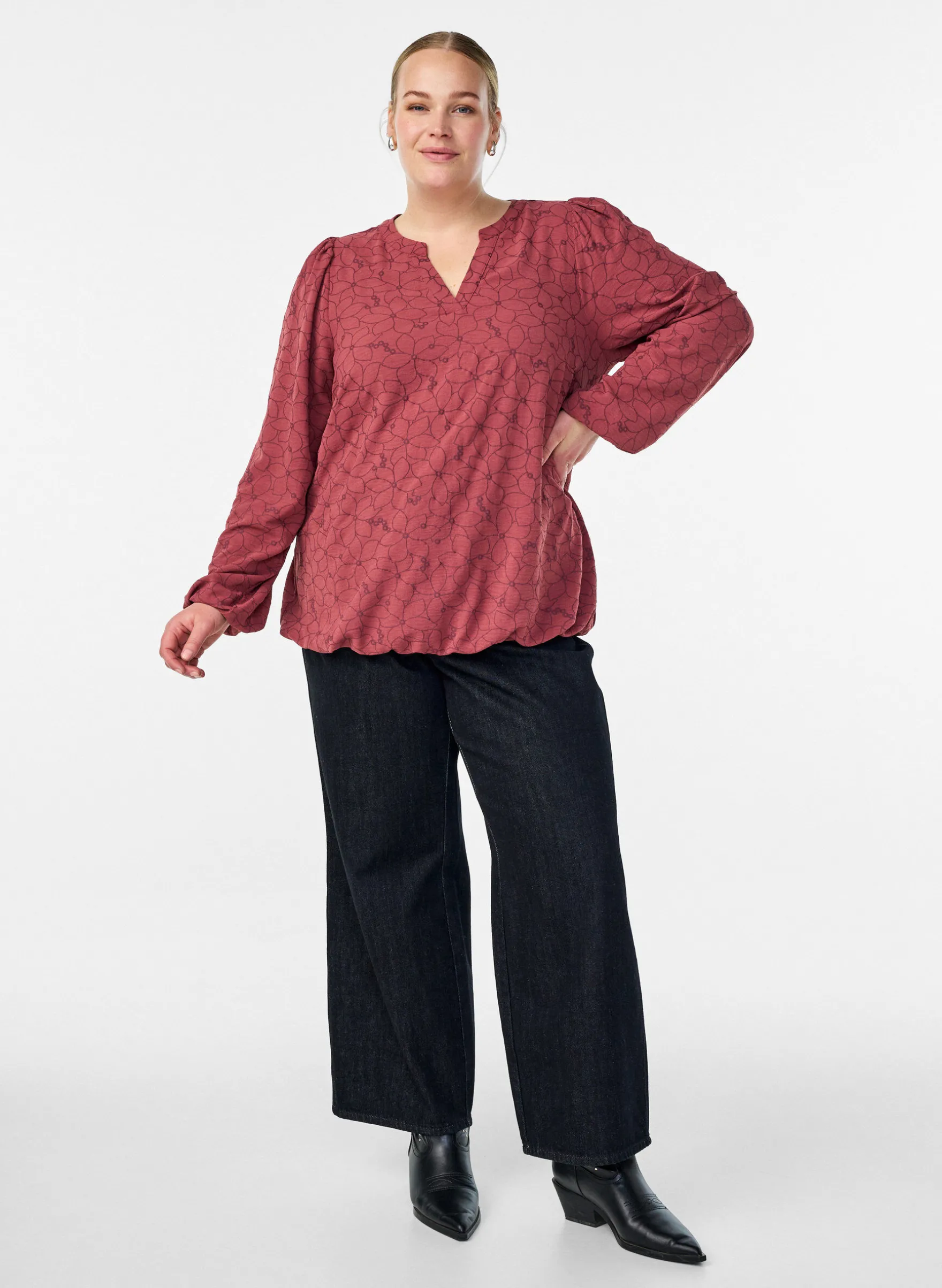Langärmelige Bluse mit Blumenstickerei