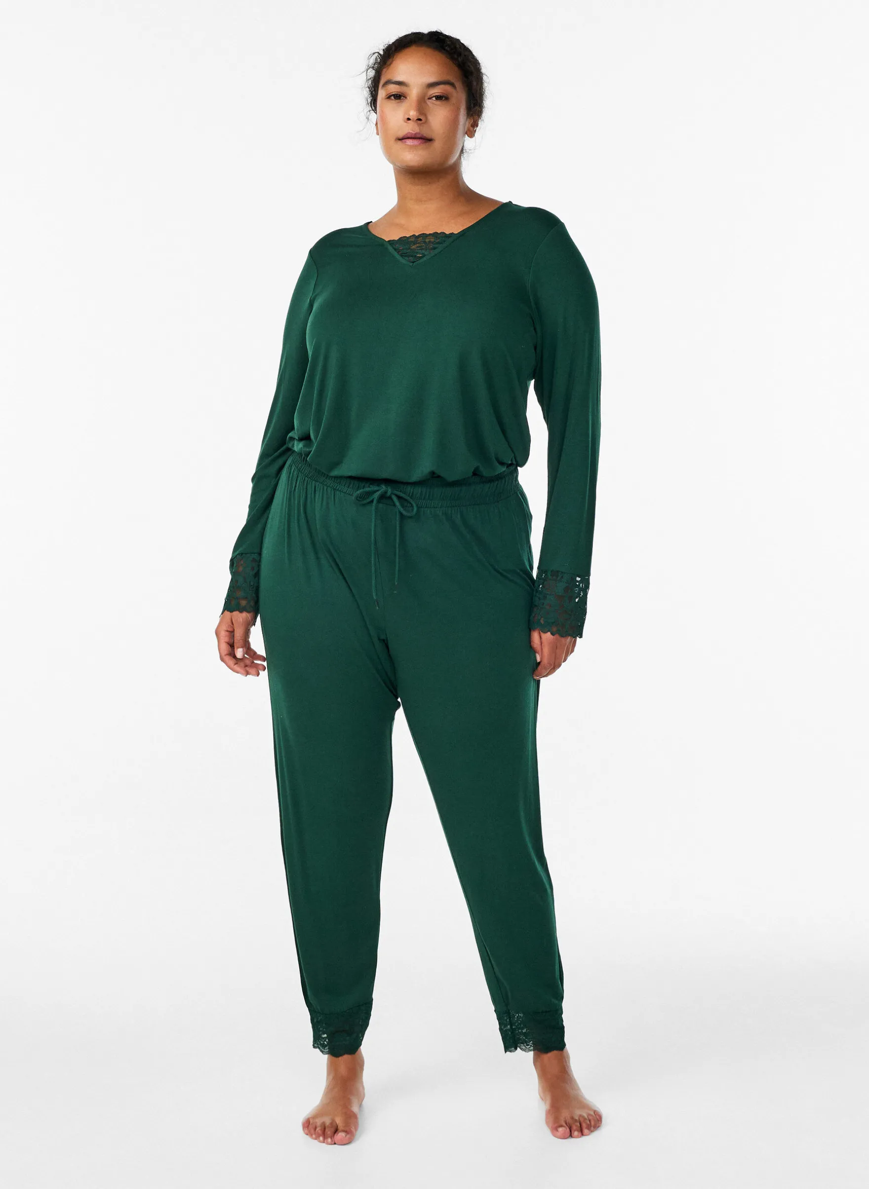Langärmliges Pyjamaoberteil mit Spitzendetails