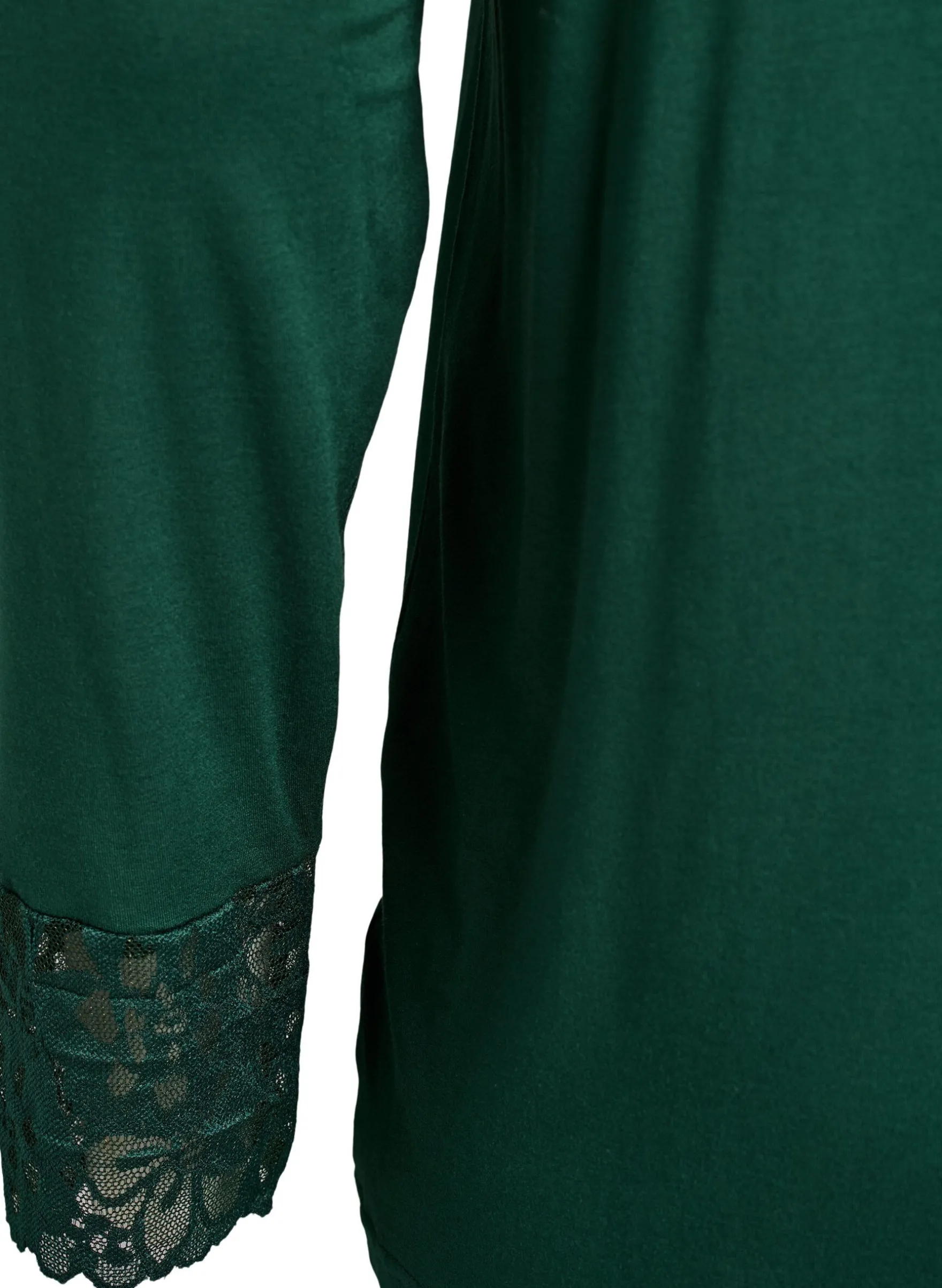 Langärmliges Pyjamaoberteil mit Spitzendetails