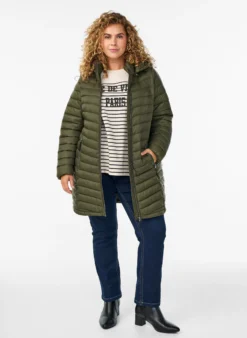 Leichte Jacke mit Taschen und abnehmbarer Kapuze
