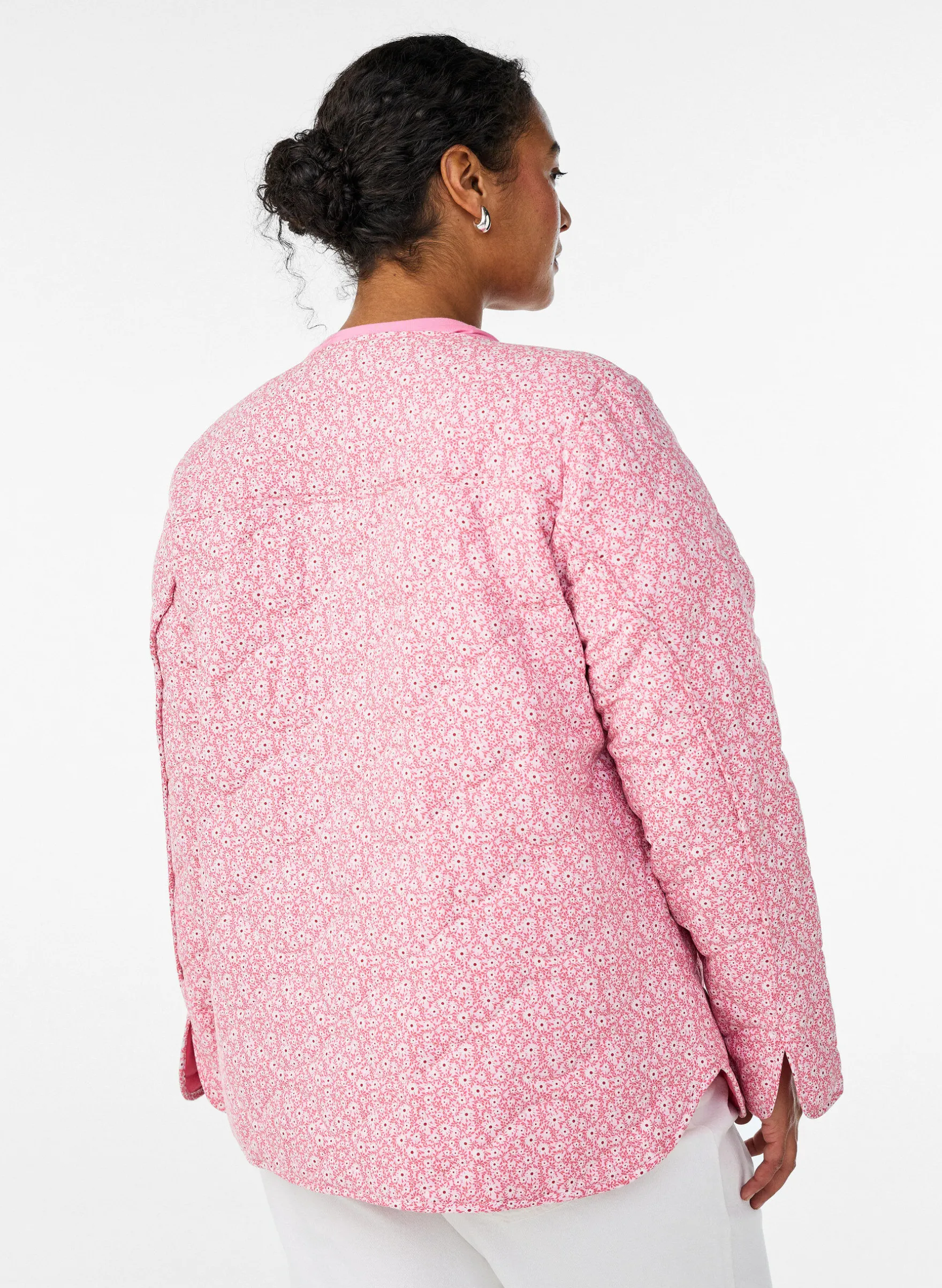 Leichte Steppjacke mit Blumenmuster