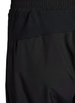 Leichte Trainingshose mit Taschen