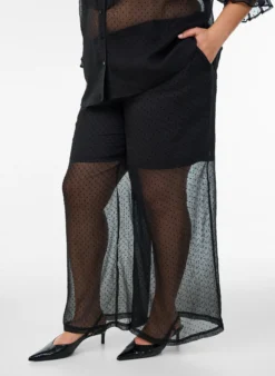 Lockere Hose aus Chiffon mit Punkten