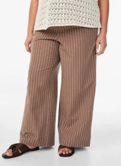 Lockere Hose mit hohem Bund und Taschen