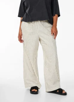 Lockere Hose mit hohem Bund und Taschen