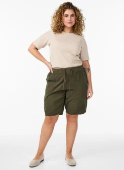 Lockere Shorts aus Baumwolle mit Taschen