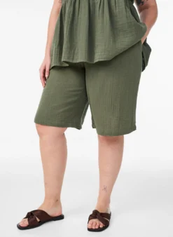 Lockere Shorts aus Baumwollmusselin mit hoher Taille