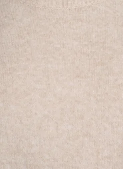 Locker sitzende Strickshirt mit kurzen Ärmeln