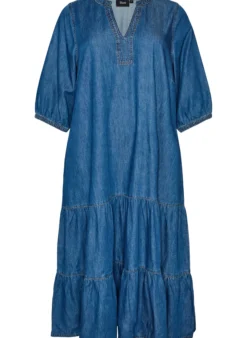 Maxikleid aus Denim mit gerüschten Stufen