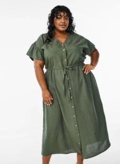 Maxi-Kleid mit Knöpfen und Bindegürtel