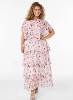 Maxikleid mit Rüschen-Volants und abnehmbarem Cape