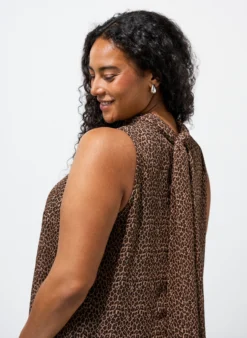 Midikleid aus Chiffon mit Leo-Print und Bindeband in der Taille