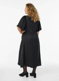 Midikleid aus Jacquard mit Paisleymuster und Flügelärmeln