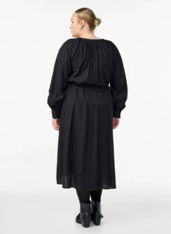 Midikleid mit Knopfleiste und Bindegürtel