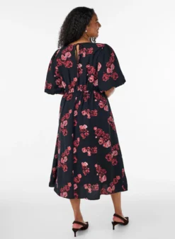 Midikleid mit Rosenprint und kurzen Ballonärmeln