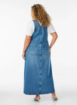 Midi-Latzkleid aus Denim