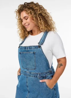 Midi-Latzkleid aus Denim