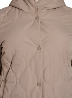 Mittellange Steppjacke mit Kapuze