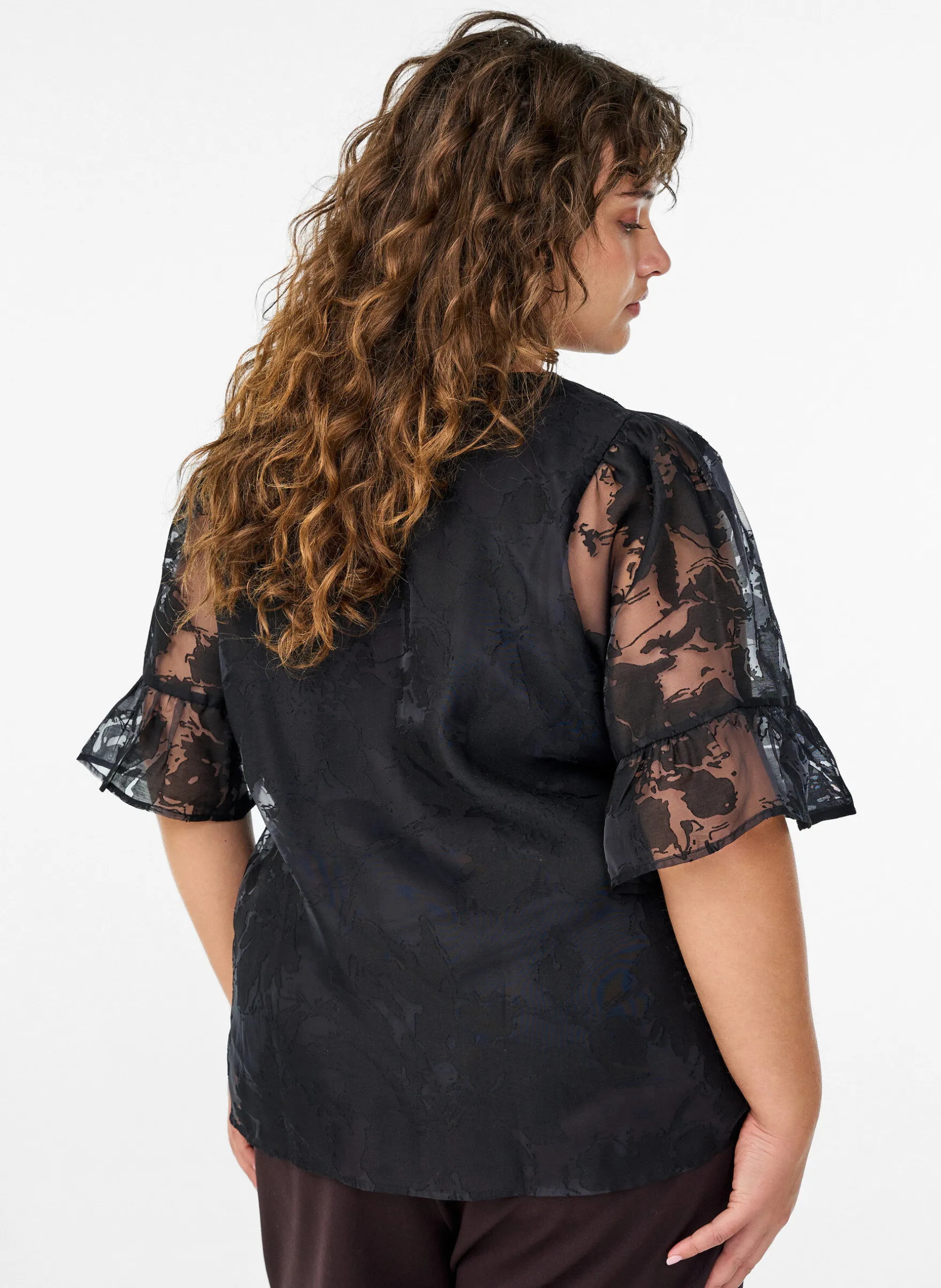 Partybluse in Organza-Optik mit Ton-in-Ton-Muster