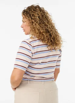 Ripp-T-Shirt mit Streifen und Knopfdetail