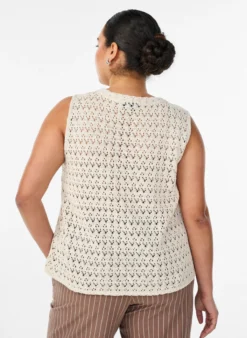 Ärmellose Bluse mit Lochstickerei und V-Ausschnitt