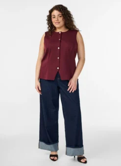 Ärmellose Bluse mit Zierknöpfen