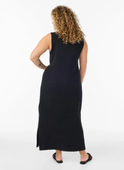 Ärmelloses geripptes Kleid aus Viskose