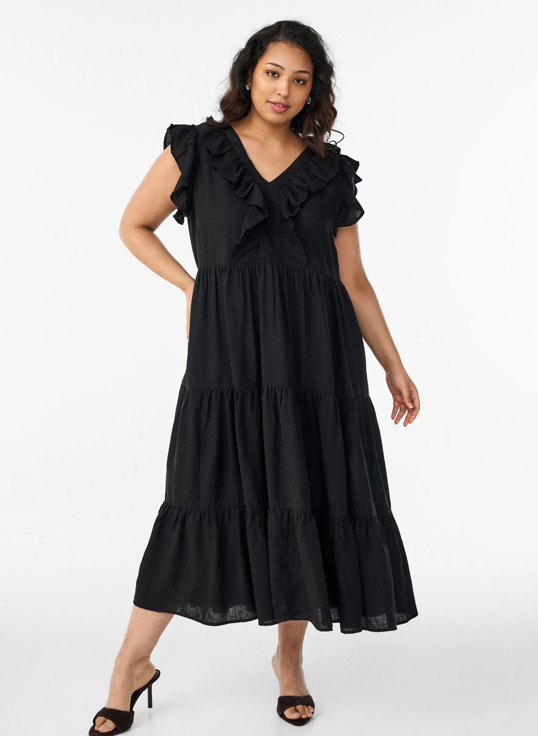 Ärmelloses Midikleid aus Leinen und Viskose mit Rüschen