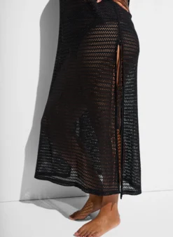 Ärmelloses Strandkleid mit Lochstickerei und Seitenschlitzen