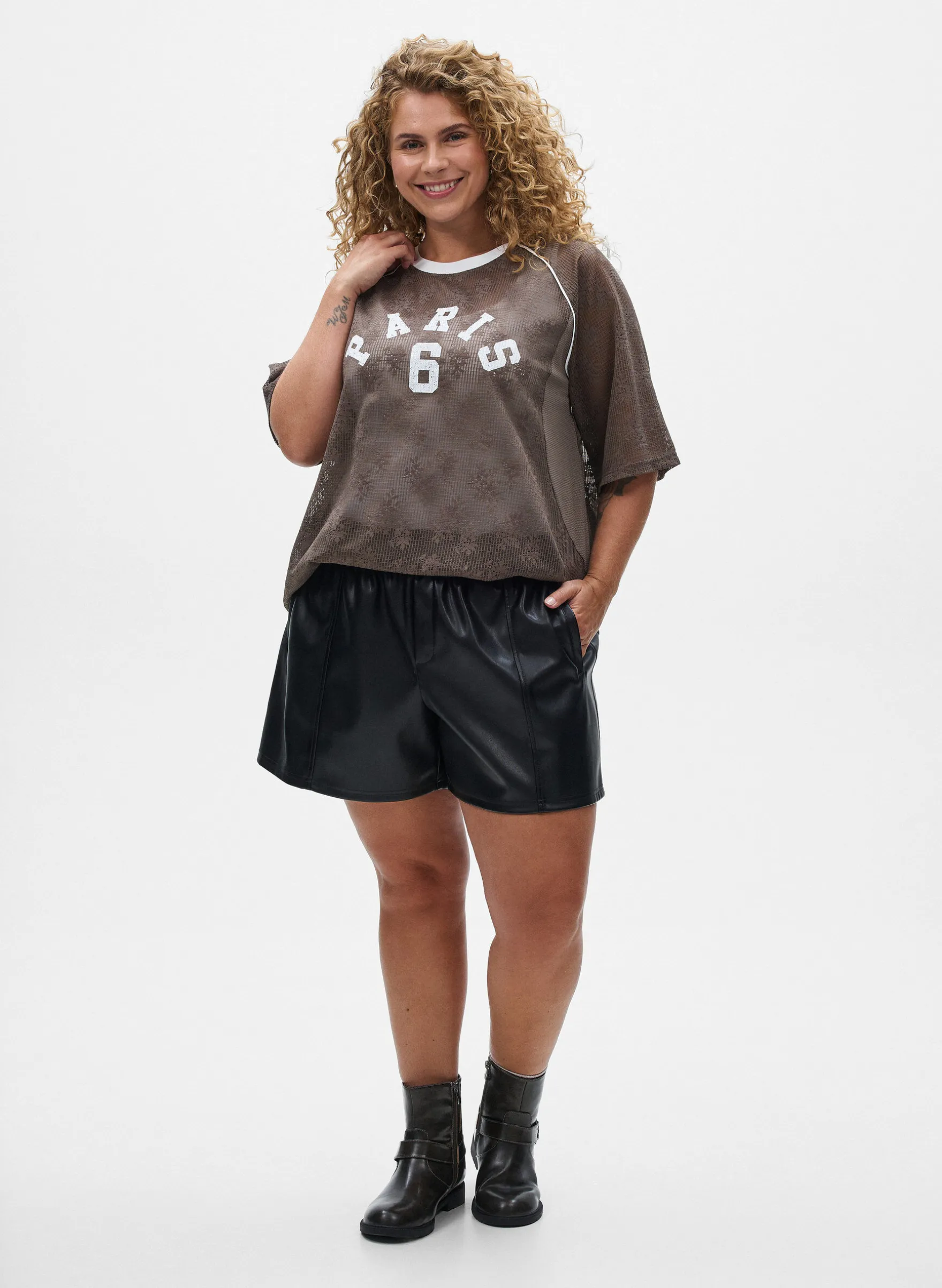 Shorts aus Kunstleder mit elastischem Bund