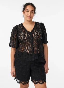 Shorts aus Spitze mit hoher Taille und Taschen