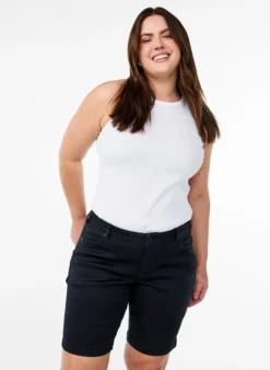Slim Fit Emily Shorts mit normaler Taille