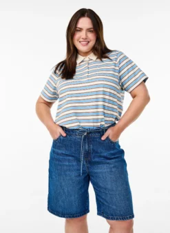 Slim fit Jeansshorts mit Bindegürtel