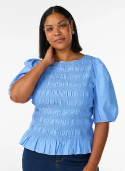 Smockbluse mit Rüschensaum und U-Boot-Ausschnitt
