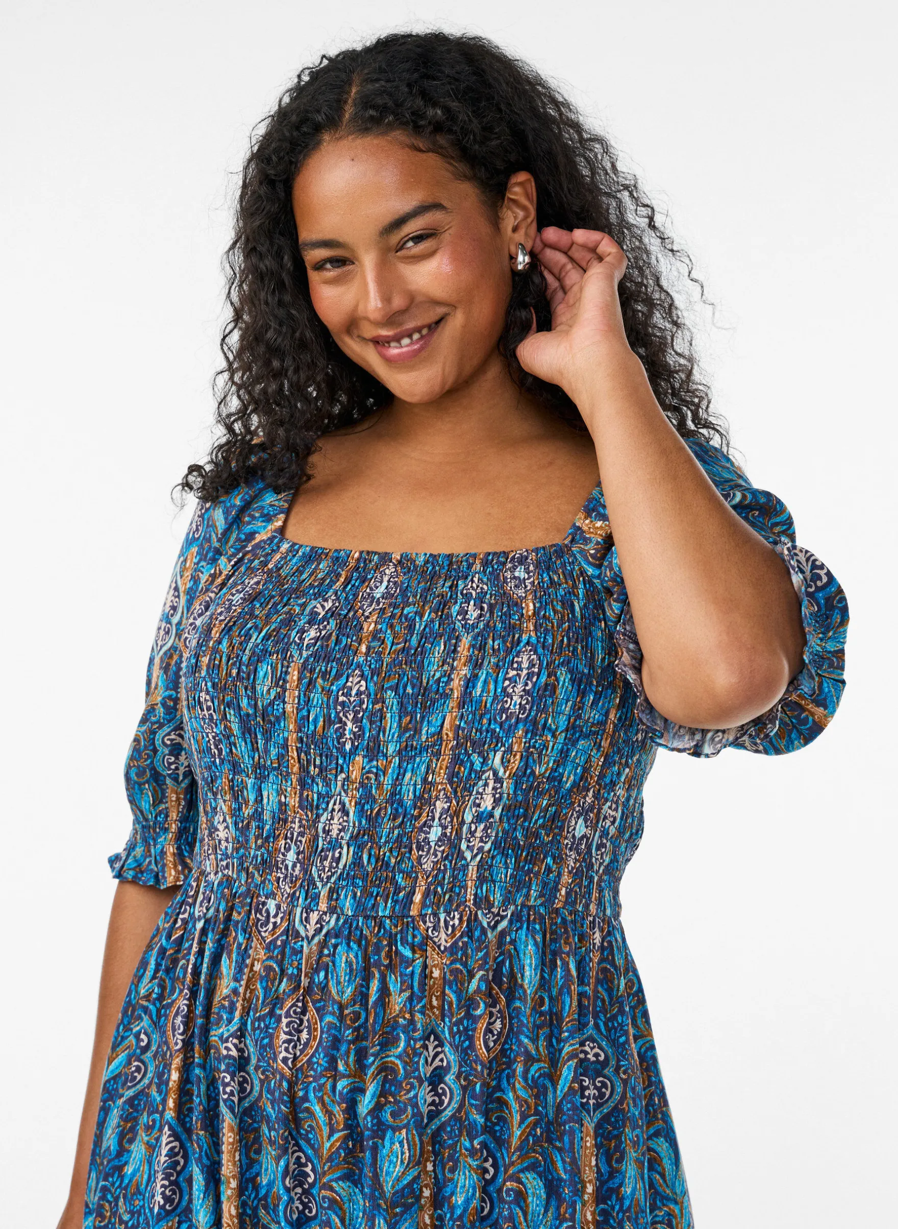Sommerkleid aus Viskose mit Paisleymuster