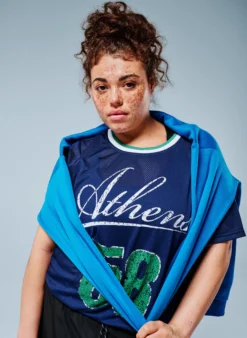 Sportliches T-Shirt aus Mesh mit Frontprint