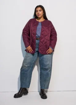 Steppjacke mit Druckknöpfen und Rundhalsausschnitt