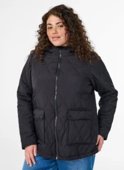 Steppjacke mit Kapuze und Taschen