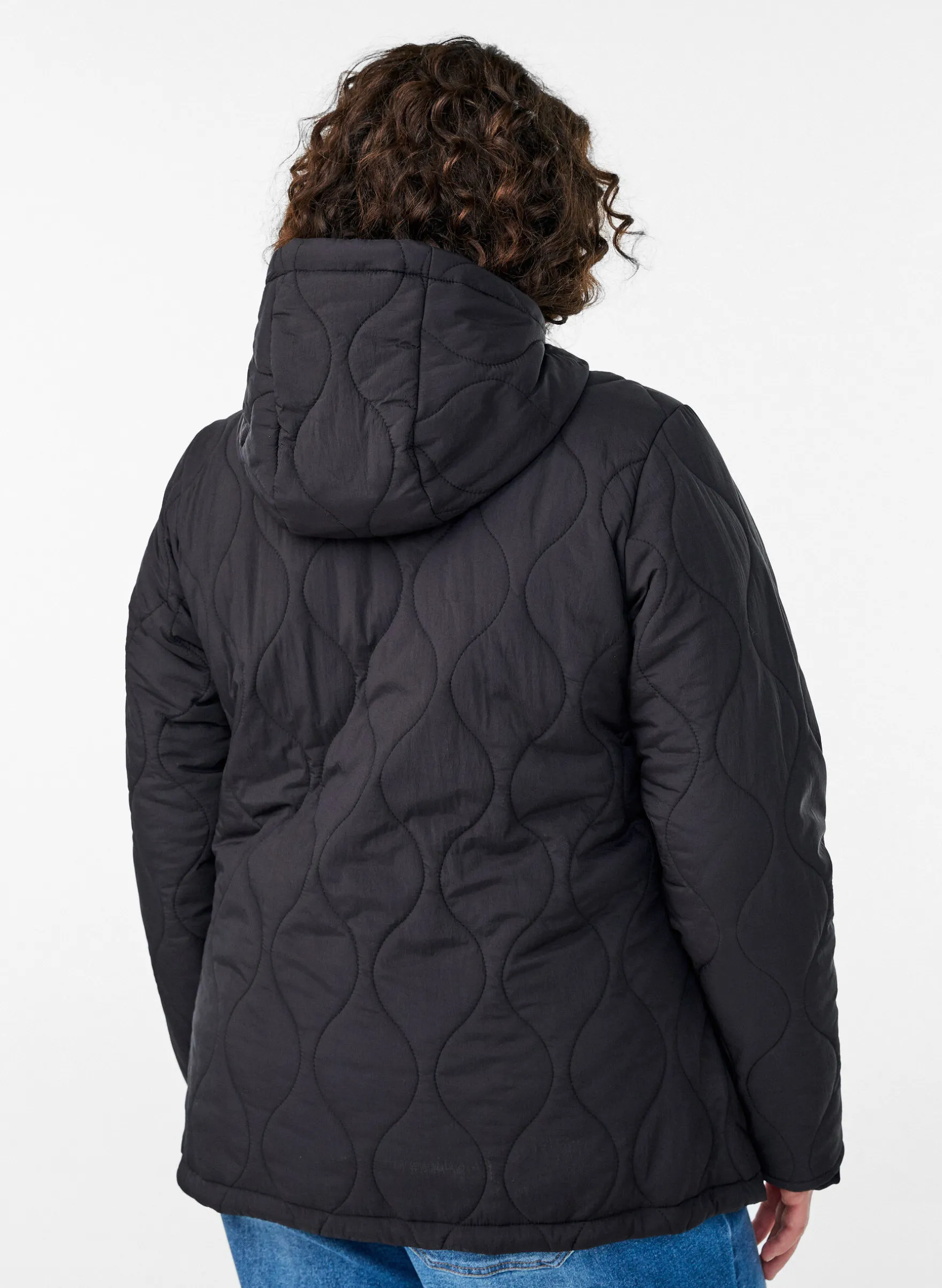 Steppjacke mit Kapuze und Taschen