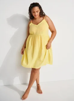 Strandkleid aus Baumwolle mit schmalen Trägern