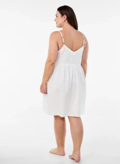 Strandkleid aus Baumwolle mit schmalen Trägern