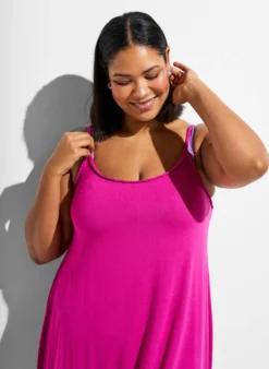 Strandkleid aus Viskose mit geflochtenen Trägern
