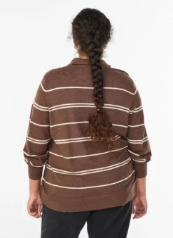 Strickbluse mit Kragen
